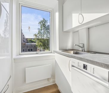 Nyrenoveret flot 2-værelses lejlighed i Aalborg vestby - Foto 6