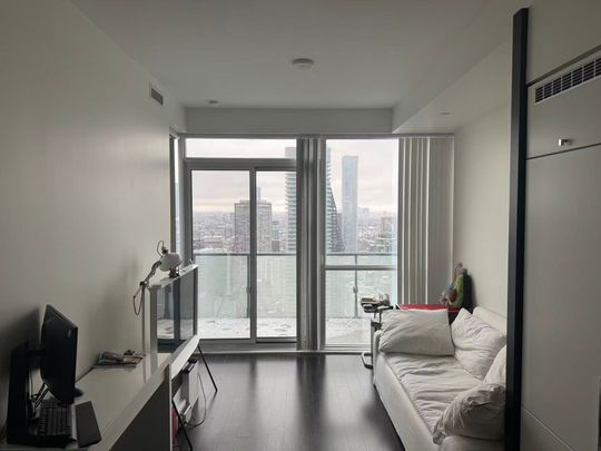 For Lease - 15 Grenville Street Unit# PH05, Toronto, Ontario - Photo 1