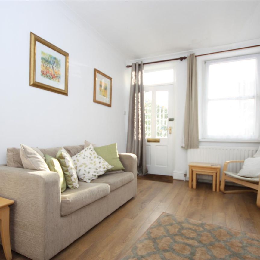 2 bedroom house to rent - Photo 1