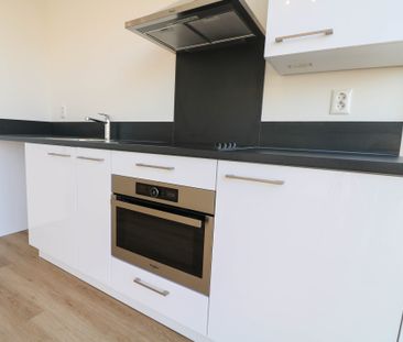 Te huur: Studio Lange Lombardstraat in Den Haag - Photo 4