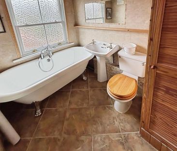 Chequer Street, Bulkington, Bedworth - Photo 6
