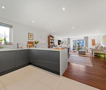 2 bedroom flat to rent - Photo 6