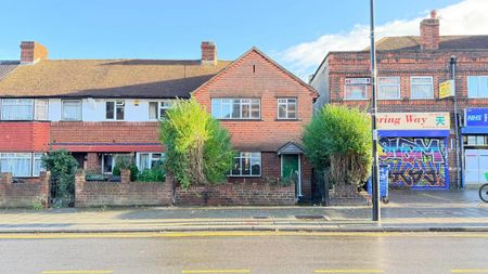 3 bedroom terraced house to rent - Photo 5