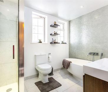 5 bedroom semi-detached house to rent - Photo 4