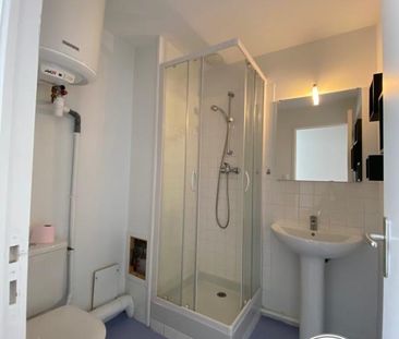 Location Appartement 1 pièce Meublé 17m² CHATEAUBRIANT 44110 - Photo 2