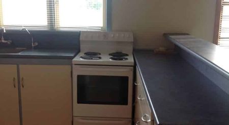 Close to Town - Photo 2