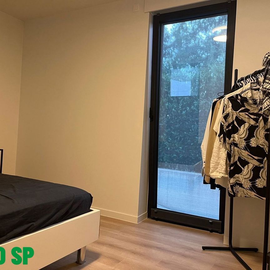 Volledig afgewerkt gelijkvloers appartement met tuintje. - Photo 1