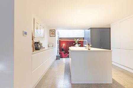 3 bedroom terraced house to rent - Photo 3