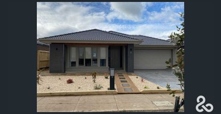 CHARMING LUXURY HOME - Photo 4