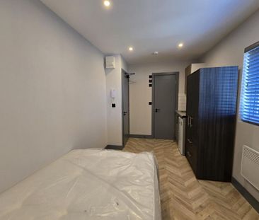 Studio to rent - Photo 2