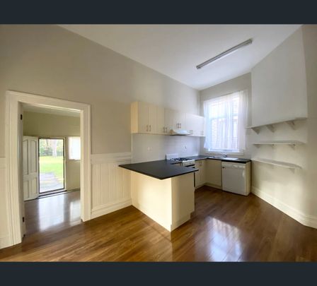 37 Henrietta Street, Hawthorn, Vic 3122 - Photo 1