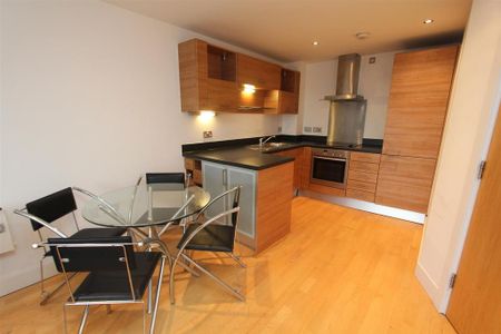 1 bedroom flat to rent - Photo 5