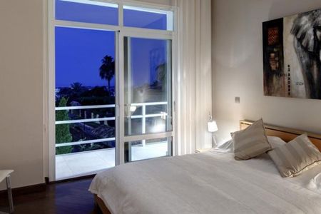 Luxury Villa for rent in Marbella, Spain - Photo 4