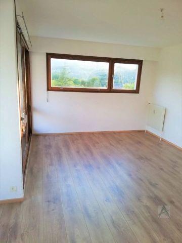 JACOB BELLECOMBETTE - T3 avec balcon-terrasse - Photo 2