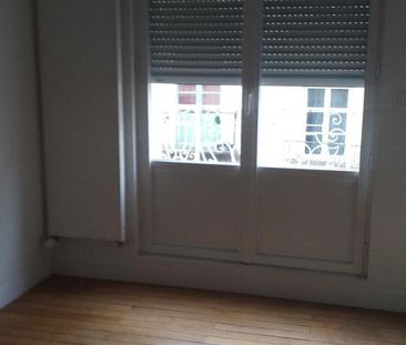 A LOUER ANGERS CENTRE VILLE - T2 situé 2 rue Toussaint ... - Photo 3
