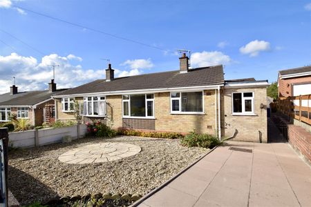 3 bed semi-detached bungalow to rent in Stubbsfield Road, Newcastle-under-Lyme - Photo 3