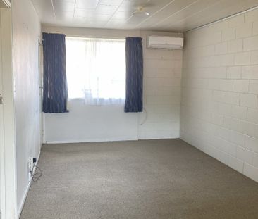 Located in the heart of sought after Grey Street, this one bedroom,... - Photo 2