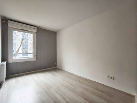 NANCY JARDIN D’EAU BEAU T3 DE 69 M2 AVEC BALCON ET EMPLACEMENT DE PARKING - Photo 2