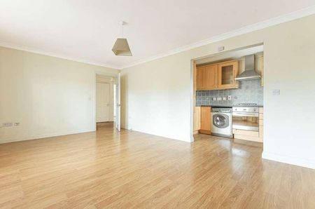 Reading Road, Winnersh, RG41 - Photo 2