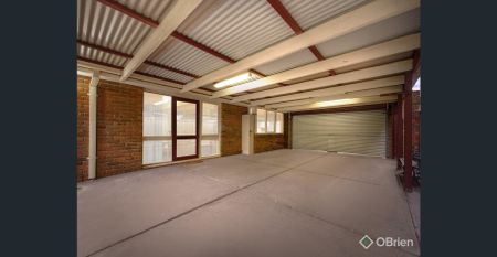 Sizeable family home at a desirable location - Photo 3