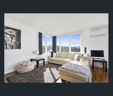 Family Home - Central Location - Photo 2