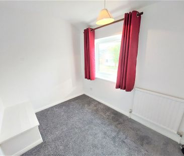 Firs Close, Hazlemere, High Wycombe,HP15 - Photo 2