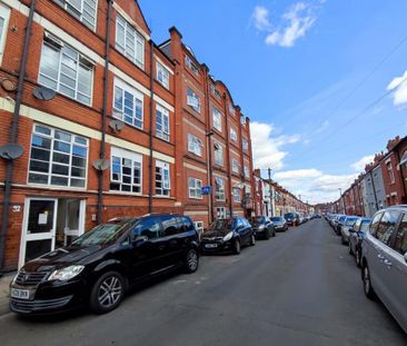 2 bedroom flat to rent - Photo 6