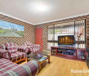 TWO BEDROOM TOWNHOUSE IN SELECTIVE SCHOOL ZONE - Photo 4