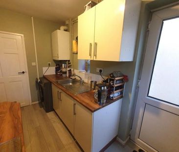 3 bedroom terraced house to rent - Photo 6