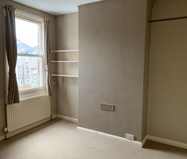 2 bedroom maisonette to rent - Photo 3