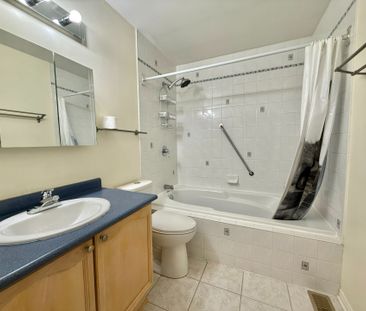 For Lease - 70 TRUMP Avenue, Carlington - Central Park, Ontario - Photo 6