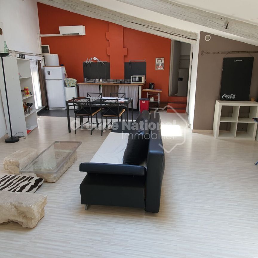 AVIGNON INTRA MUROS Appartement meublé., - Photo 1