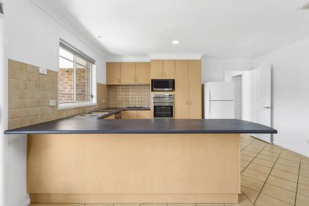 Family Home Offering Space, Comfort & Convenience - Photo 4