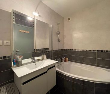 Location Appartement 4 pièces 77m² QUIMPER 29000 - Photo 6