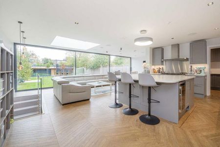 4 bedroom house to rent - Photo 2