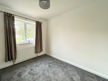3 bedroom end of terrace house to rent - Photo 5