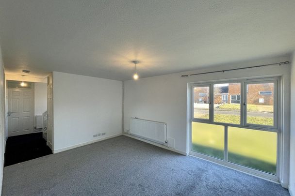 Pine Close - Photo 1