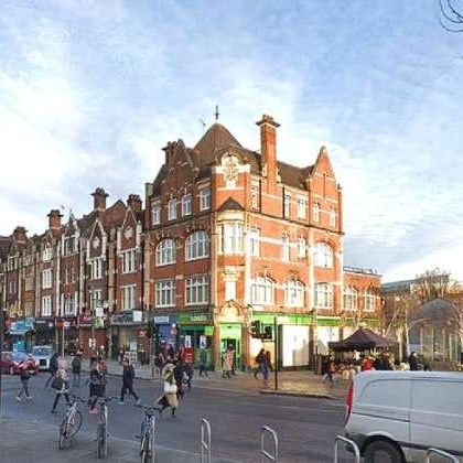 Uxbridge Road, Shepherd's Bush, London, W12 - Photo 3