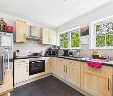 2 bedroom maisonette to rent - Photo 3