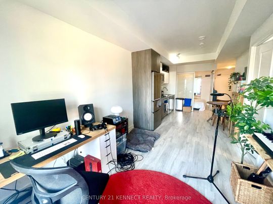 70 Princess Street #807E - Photo 1