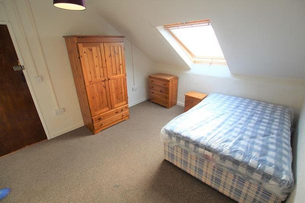 3 bedroom flat to rent - Photo 1