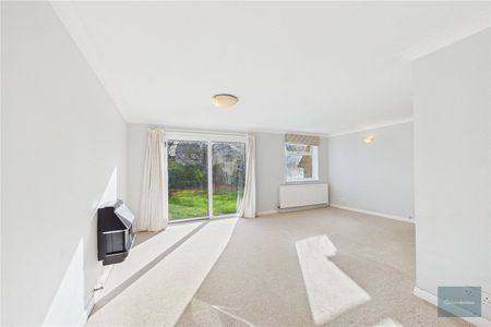 Hobhouse Close, Bradford on Avon, Wiltshire, BA15, Bradford-On-Avon - Photo 2