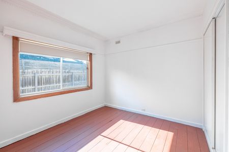 5 Belmont Avenue, Clayton VIC 3168 - House For Rent | Domain - Photo 2