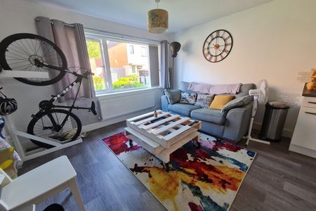 Farrier Close - Photo 5