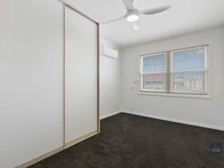 Affordable 3 bedroom family home in desirable inner Western location - Photo 2