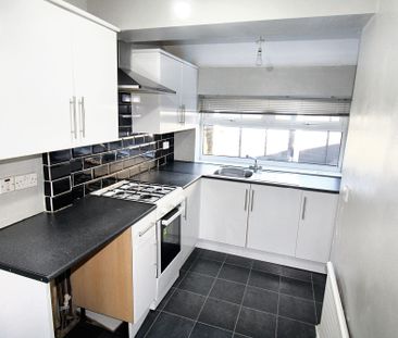 3 bed semi-detached house to rent in Hurst Bank Road, Ashton-Under-... - Photo 4