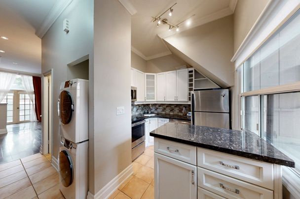 For Lease - 364 Dundas Street Unit# 4, Toronto, Ontario - Photo 1