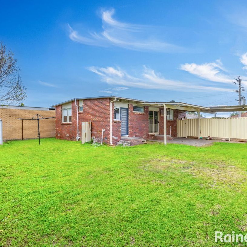 31 Riddle Drive, Melton, VIC 3337 - Photo 1