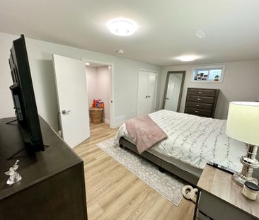 For Lease - 44 Sherry Lane Unit# B, South of Baseline to Knoxdale, ... - Photo 5