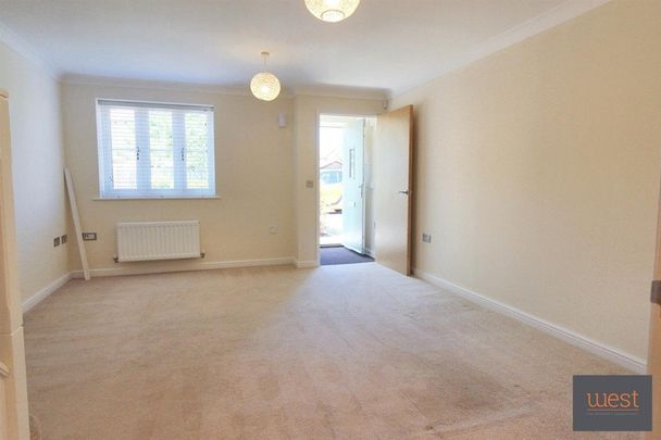 Willow Farm, Marcham - Photo 1